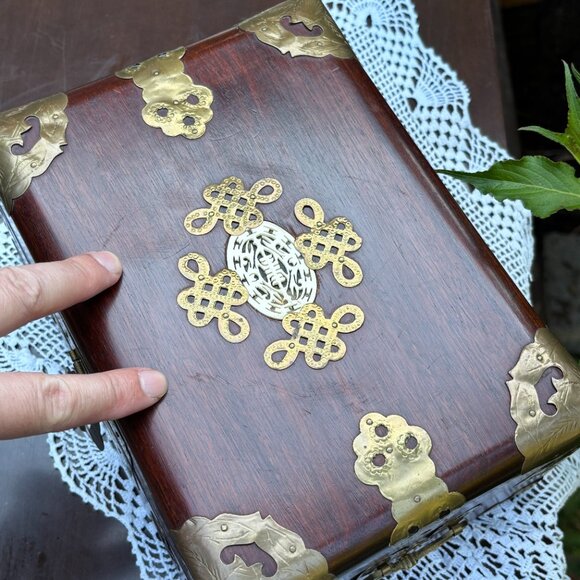 Vintage Rosewood Jewelry Box Brass Hardware Chest with Bone Medallion Solid Wood - Picture 7 of 16
